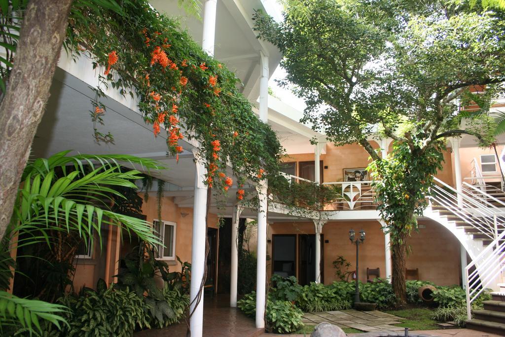 Hotel Ciudad Vieja Guatemala City Exterior photo