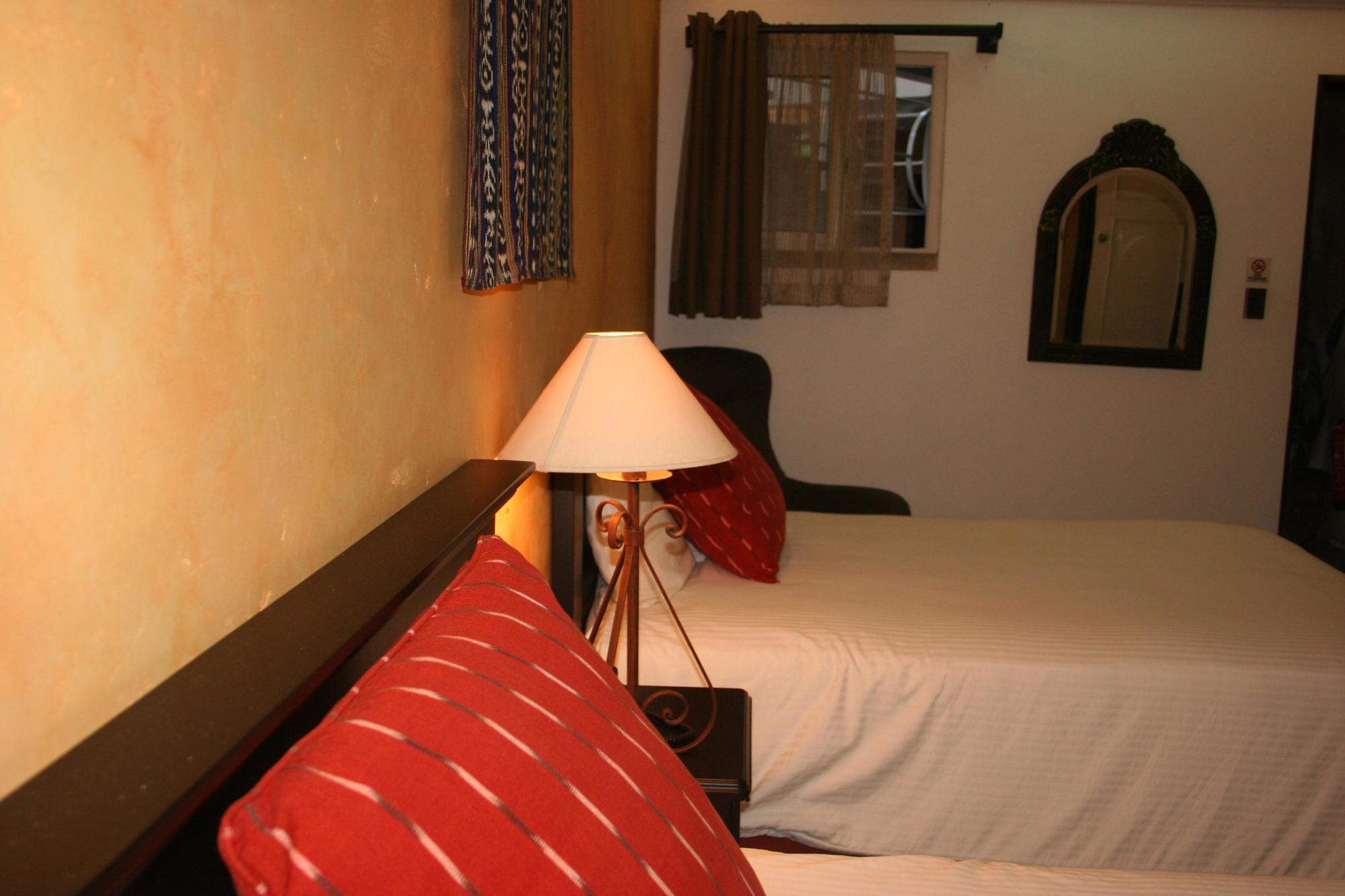 Hotel Ciudad Vieja Guatemala City Exterior photo