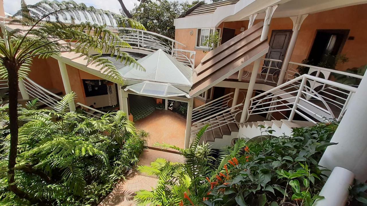 Hotel Ciudad Vieja Guatemala City Exterior photo
