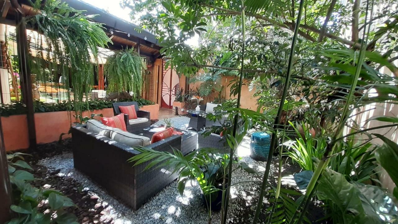 Hotel Ciudad Vieja Guatemala City Exterior photo